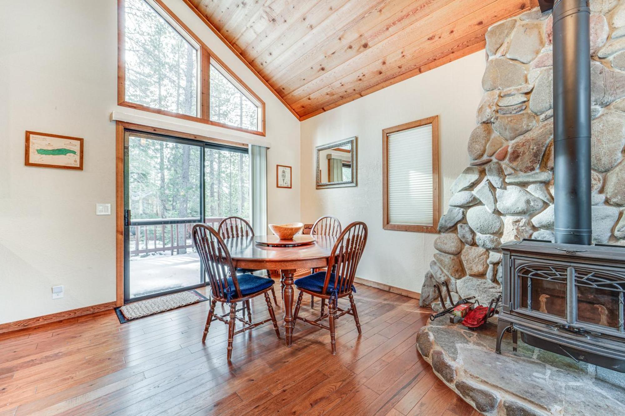Family-Friendly Truckee Cabin In Tahoe Donner! מראה חיצוני תמונה